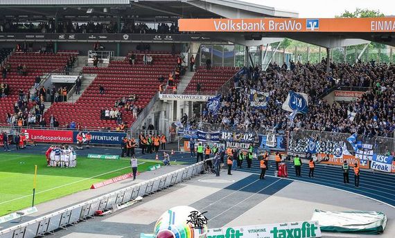 Eintracht Braunschweig vs Karlsruher SC (0-2) (13)