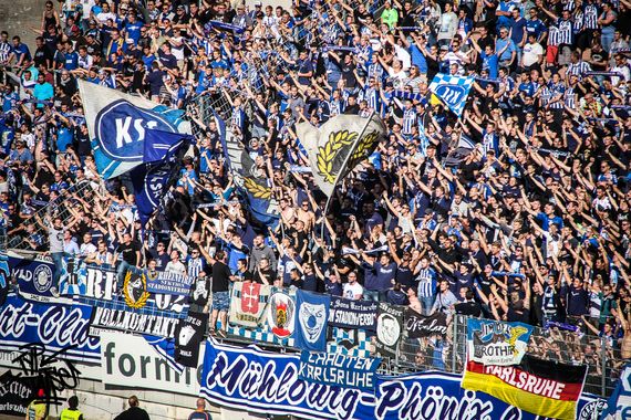 1. FC Kaiserslautern vs Karlsruher SC (2-0) (2)
