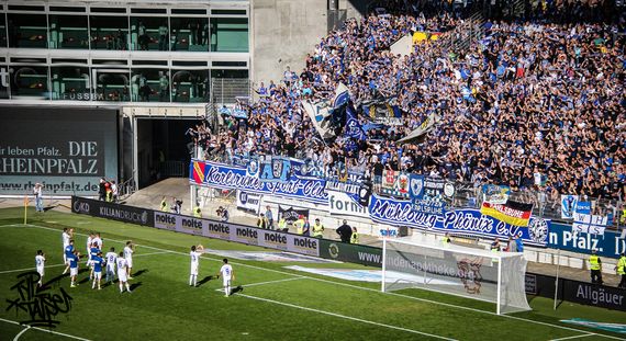 1. FC Kaiserslautern vs Karlsruher SC (2-0) (3)