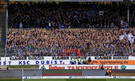 Karlsruher SC vs 1. FC Kaiserslautern (2-0) (8)