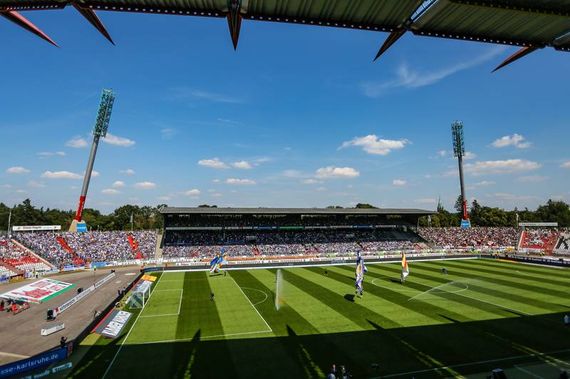 Karlsruher SC vs FC St. Pauli (1-2) (1)