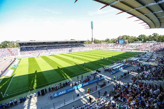 Karlsruher SC vs FC St. Pauli (1-2) (6)