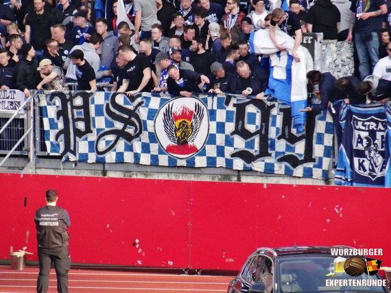 1. FC Nürnberg vs Karlsruher SC (2-1) (8)