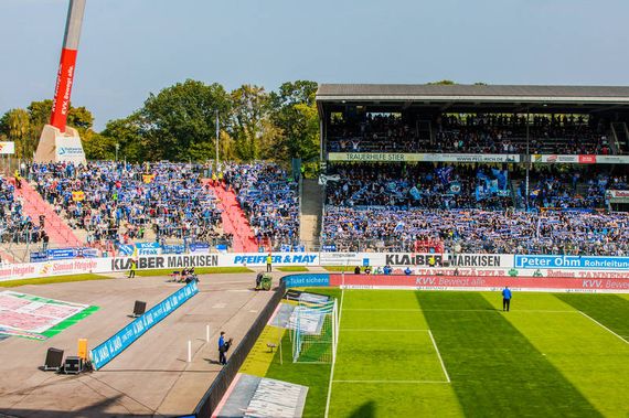 Karlsruher SC vs FC Rot-Weiß Erfurt (2-0) (3)