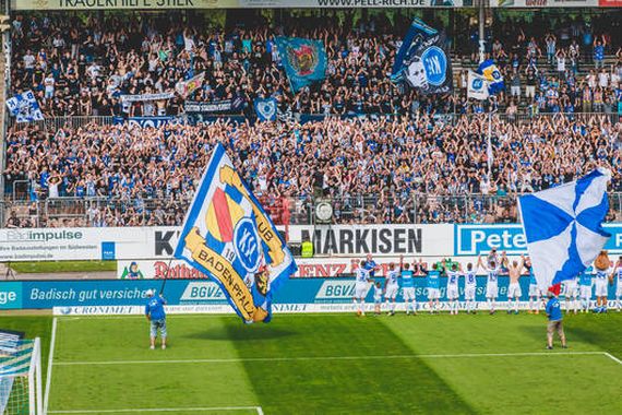 Karlsruher SC vs SV Wehen Wiesbaden (2-1) (7)