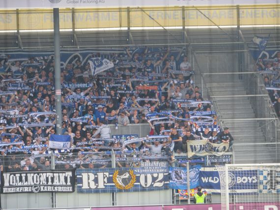 SV Wehen Wiesbaden vs Karlsruher SC (2-0) (2)