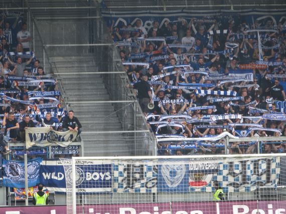 SV Wehen Wiesbaden vs Karlsruher SC (2-0) (3)