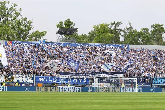 Karlsruher SC vs Hallescher FC (2-3) (5)