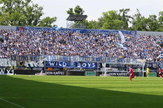 Karlsruher SC vs Hallescher FC (2-3) (6)