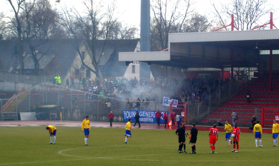 Rot-Weiß Oberhausen vs Kickers Emden (0-1) (2)