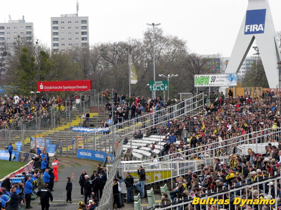 Dynamo Dresden vs Kickers Emden (2-1) (1)