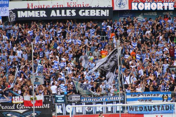 MSV Duisburg vs Hallescher FC (1-1) (12)