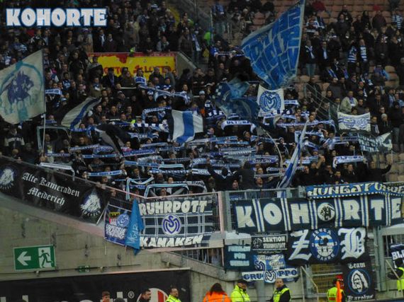 1. FC Kaiserslautern vs MSV Duisburg (2-0) (10)