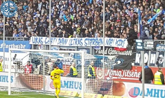 MSV Duisburg vs Karlsruher SC (0-1) (9)