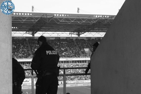 MSV Duisburg vs FC St. Pauli (0-2) (8)