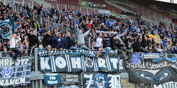 1. FC Kaiserslautern vs MSV Duisburg (0-1) (2)