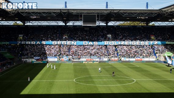 MSV Duisburg vs SSV Jahn Regensburg (1-3) (1)