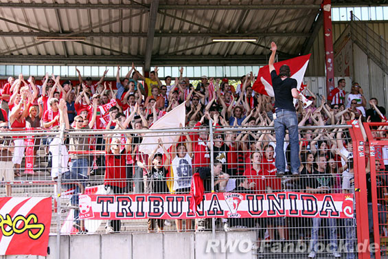 Rot-Weiß Oberhausen vs Rot-Weiß Ahlen (2-0) (2)