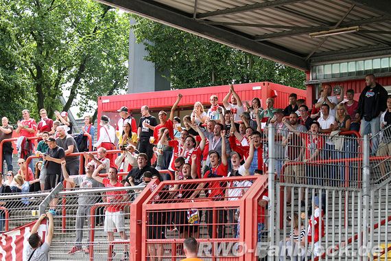 Rot-Weiß Oberhausen vs Rot-Weiß Ahlen (0-4) (1)
