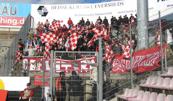 SpVgg Unterhaching vs Rot-Weiss Essen (2-1)