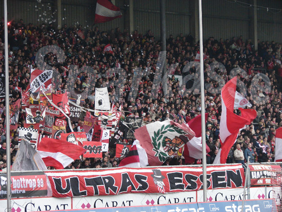Rot-Weiss Essen vs MSV Duisburg (1-2) (4)