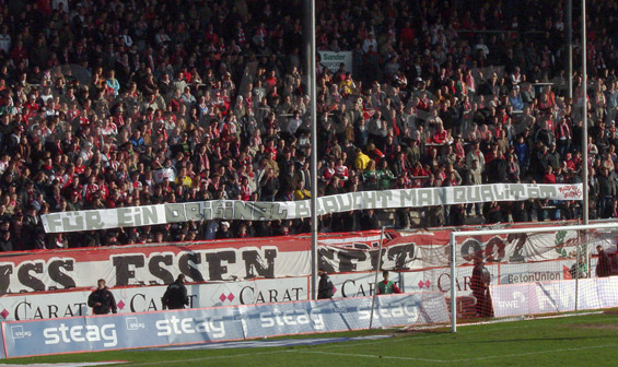 Rot-Weiss Essen vs FC Augsburg (0-0) (25)