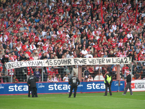 Rot-Weiss Essen vs Wacker Burghausen (1-1) (2)