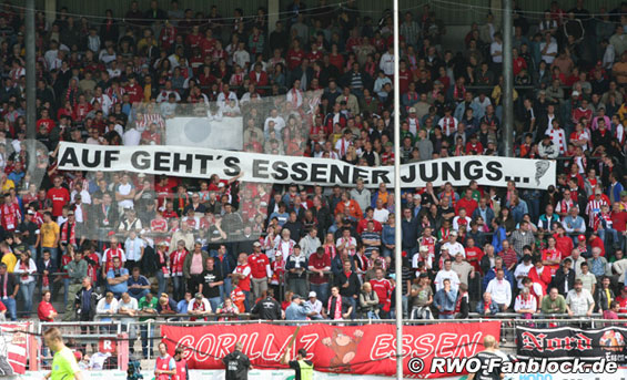 Rot-Weiss Essen vs Rot-Weiß Oberhausen (1-4) (31)