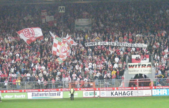 Rot-Weiss Essen vs FC Schalke 04 II (4-0) (3)