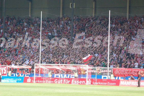 Rot-Weiss Essen vs 1. FC Saarbrücken (1-2) (4)