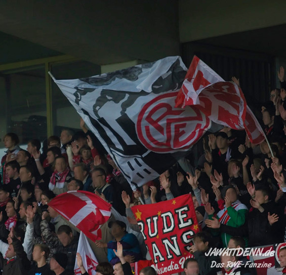 Germania Windeck vs Rot-Weiss Essen (0-0) (6)