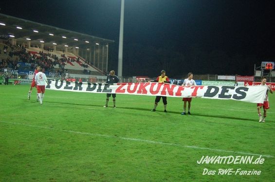 Rot-Weiss Essen vs Sportfreunde Siegen (2-0) (13)