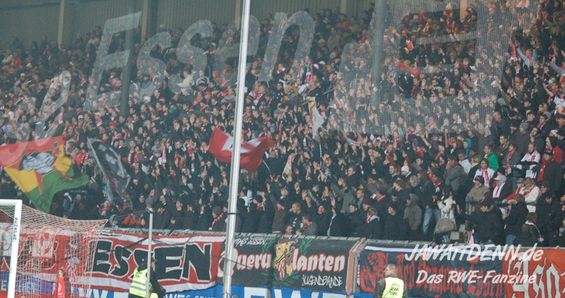 Rot-Weiss Essen vs 1. FC Kleve (4-0) (5)