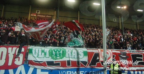 Rot-Weiss Essen vs 1. FC Kleve (4-0) (9)