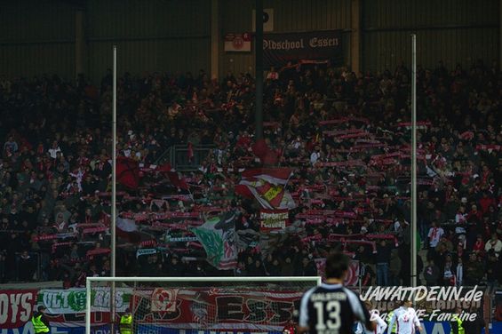 Rot-Weiss Essen vs 1. FC Kleve (4-0) (11)