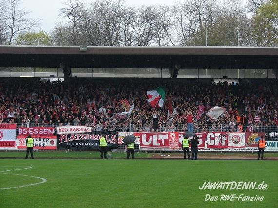 SpVgg Erkenschwick vs Rot-Weiss Essen (0-1) (5)