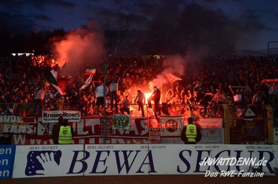 Sportfreunde Siegen vs Rot-Weiss Essen (1-2) (22)