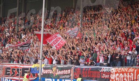 Rot-Weiss Essen vs TSV Alemannia Aachen II (1-1) (7)
