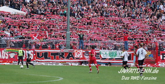 Schwarz-Weiß Essen vs Rot-Weiss Essen (0-1) (8)