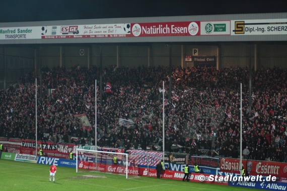 Rot-Weiss Essen vs Wuppertaler SV Borussia (4-1) (8)