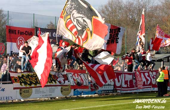 SC 07 Idar-Oberstein vs Rot-Weiss Essen (2-1) (4)