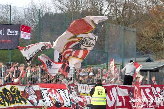 SC 07 Idar-Oberstein vs Rot-Weiss Essen (2-1) (5)
