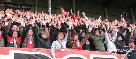 Rot-Weiss Essen vs FC Schalke 04 II (1-0) (11)