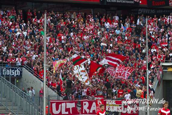 1. FC Köln II vs Rot-Weiss Essen (2-1) (20)