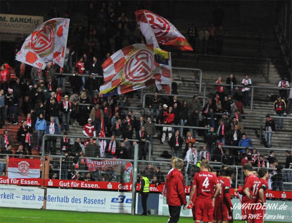 Rot-Weiss Essen vs Bayer 04 Leverkusen II (2-1) (7)
