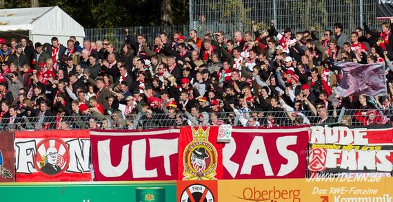 Viktoria Köln vs Rot-Weiss Essen (1-2) (6)