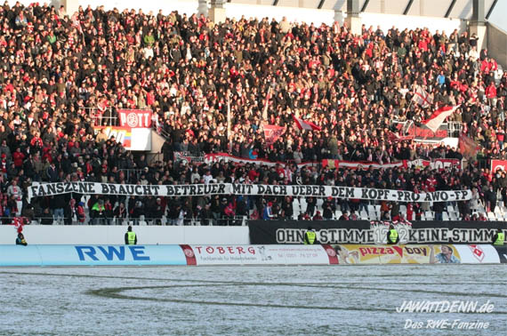 Rot-Weiss Essen vs Rot-Weiß Oberhausen (2-1) (12)