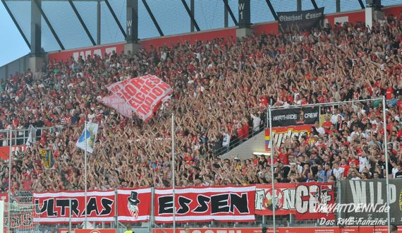 Rot-Weiss Essen vs TSV Alemannia Aachen (2-0) (11)