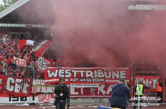 Rot-Weiß Oberhausen vs Rot-Weiss Essen (2-0) (15)