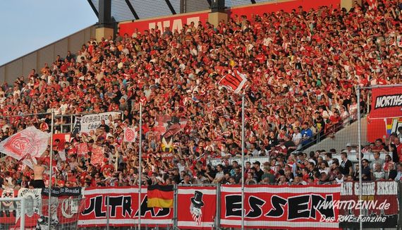Rot-Weiss Essen vs Sportfreunde Lotte (1-1) (13)